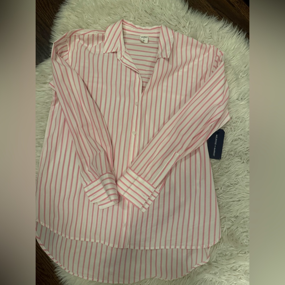 Melrose and Market Women’s Pink and White Striped Shirt
